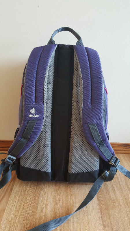 Deuter GoGo 25 Litre Backpack - $50 in Fishing, Camping & Outdoors in Calgary - Image 3