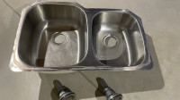 Double Offset Bowl Stainless Steel Undermount Sink With Drains