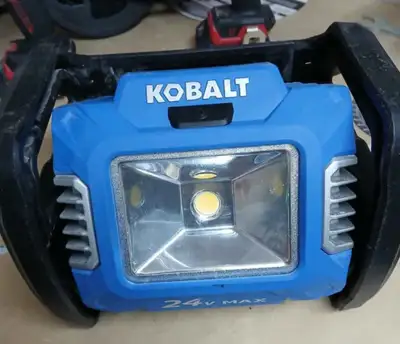 As seen very powerful site light from Kobalt. Has 3 setting modes. The light swivels through frame ,...