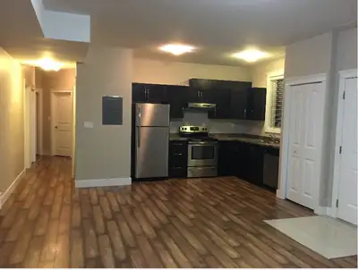 2 Bedroom-1 Bath Suite in Aberdeen - Available July 1st