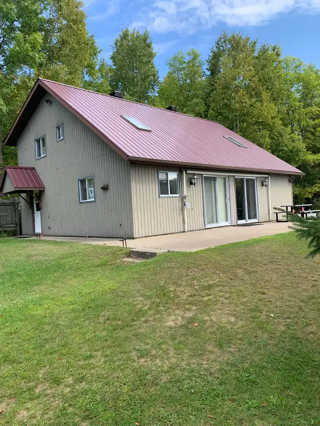 Port Loring 3 bedroom cottage for rent in Ontario in Canada - Image 3