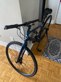 2 bikes,1 bike rack, 1 manual pump (Diamondback Bike for sale)