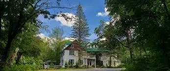 Sleeps 30 Portage Inn Pen Lake Manor -10 BR/10 BA Huntsville, View more