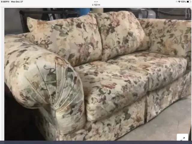 Couch, sofa ,Love seat sklar- peppler in Couches & Futons in Kingston - Image 2
