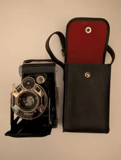 Kodak art deco 620 folding camera - film tested, View more