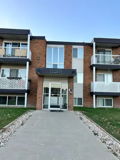 1 BED 1 Bath Spacious Apartment for rent