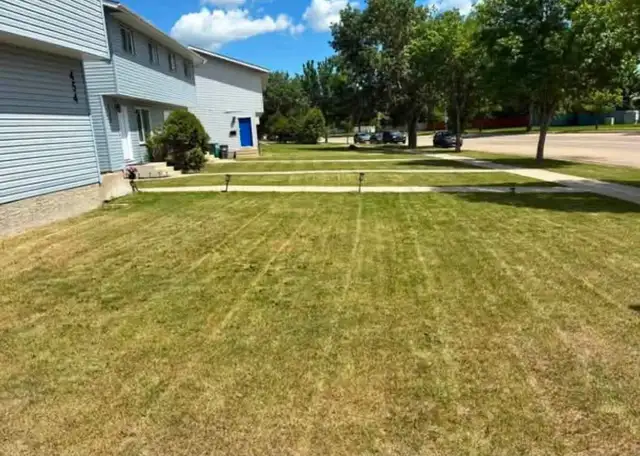 Four Hands Property Services - Property Maintenance, Yard Care, in Other in Saskatoon - Image 7