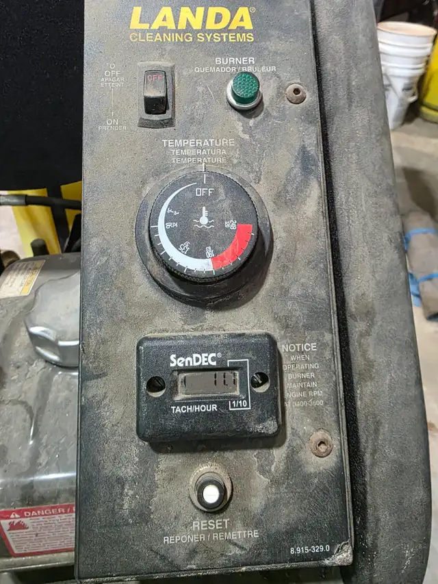 Landa Hot Water Pressure Washer in Other in Regina - Image 6