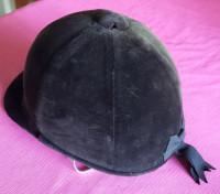 VINTAGE EQUESTRIAN RIDING CAP - BLACK VELVET