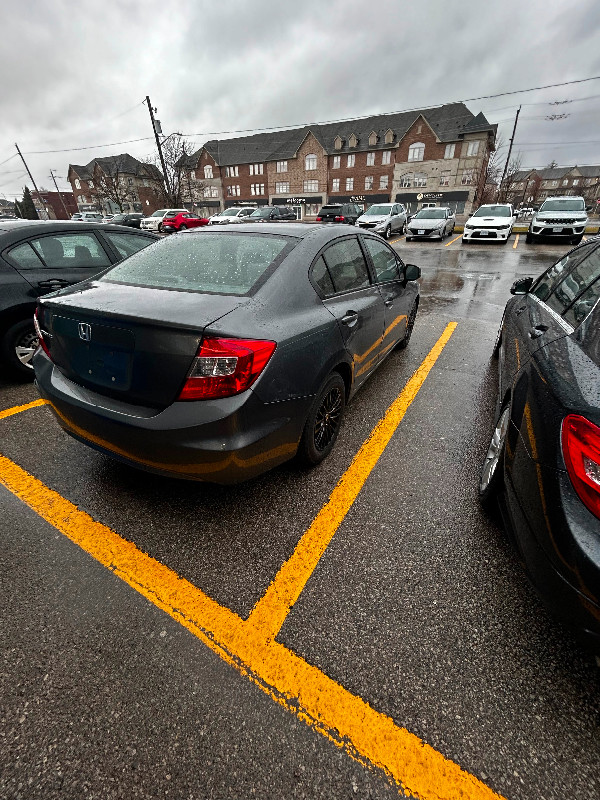 2012 Honda Civic in Cars & Trucks in Hamilton - Image 4