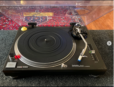Technics SL-1200MK2 EXCELLENT CONDITION , Near Mint, including a GRADO Prestige Blue 2 Cartridge , N...