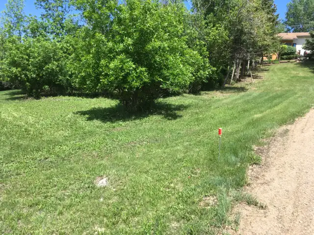 SASKATCHEWAN BEACH Lakeview Lot For Sale By Owner in Land for Sale in Regina - Image 5
