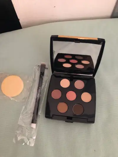 Lancôme Eye Shadow Powder Palette Compact - NEW, View more