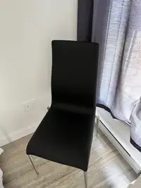 Chaise structube 