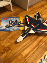 Avion en lego