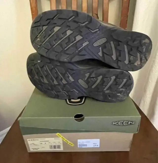 Hiking shoes9W - Keen Circadia boots in Men's Shoes in Markham / York Region - Image 5