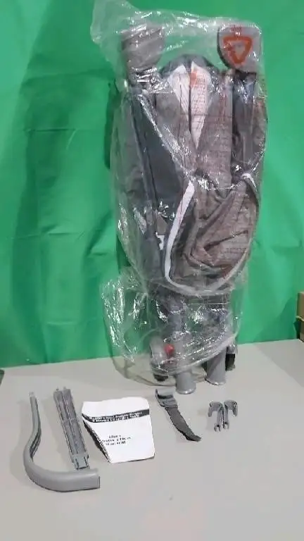 5 in 1 Baby Crib, Bedside Sleeper, Bassinet, Mattr in Cribs in City of Toronto - Image 3