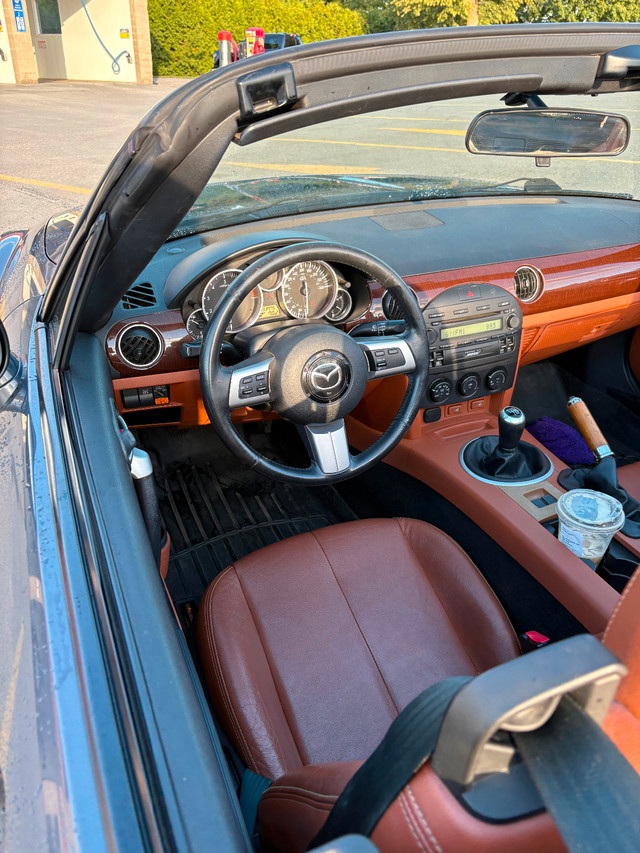 2007 Mazda mx5 miata GT in Cars & Trucks in Ottawa - Image 2