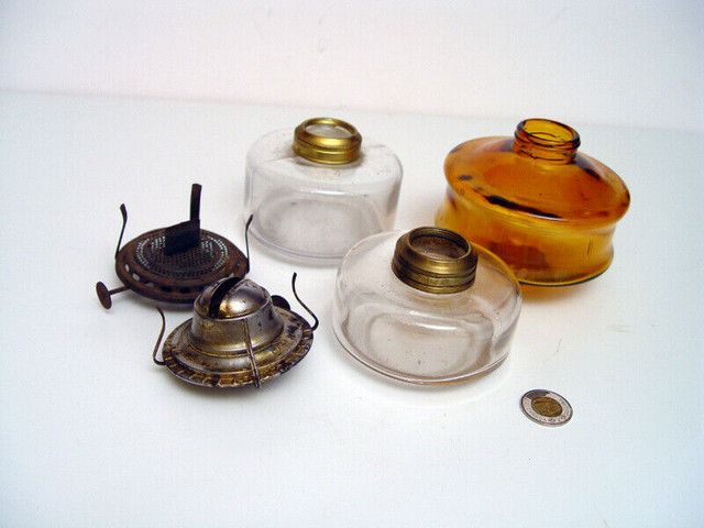 Oil/Kerosene Lamp Parts: Fonts, burners: Fort Erie in Arts & Collectibles in St. Catharines - Image 2
