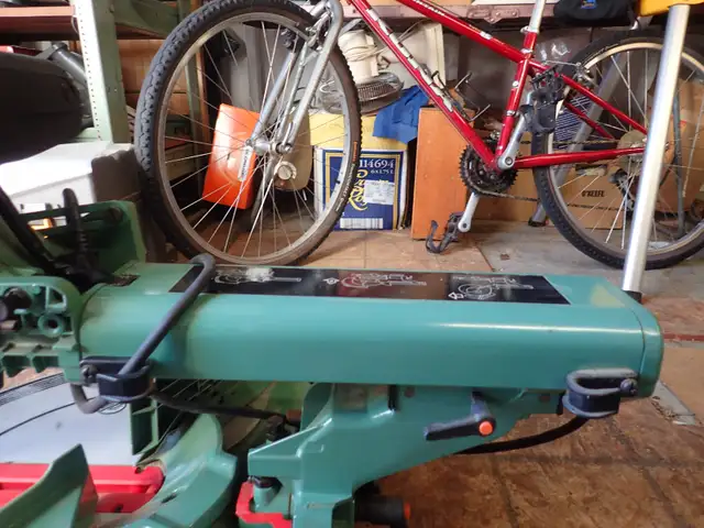 12" Sliding Compound Miter Saw by General in Power Tools in Thunder Bay - Image 10