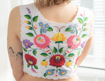 Gorgeous XS/S embroidered button top, View more