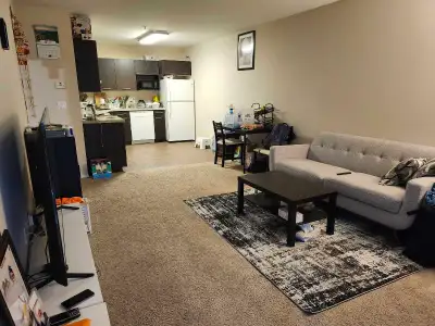 I bedroom avaiable for sublet from August 01, 2026. Insite laundry avaiable with ample of storage at...