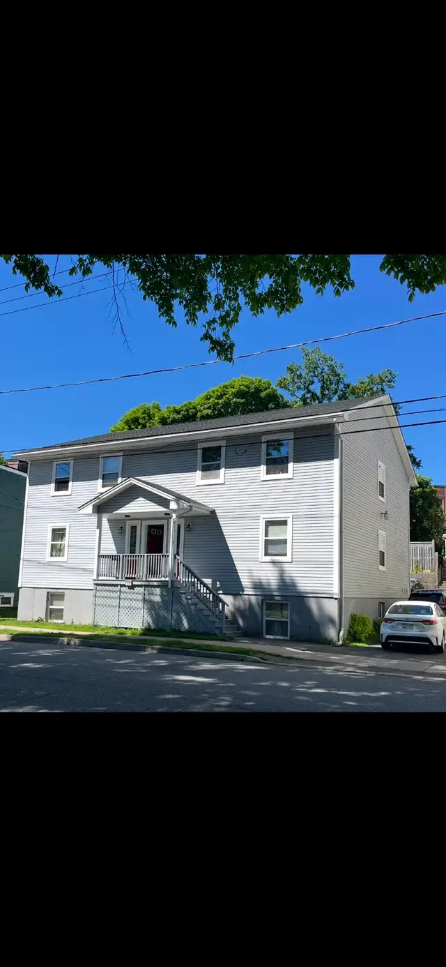 Furnished Uptown Apt