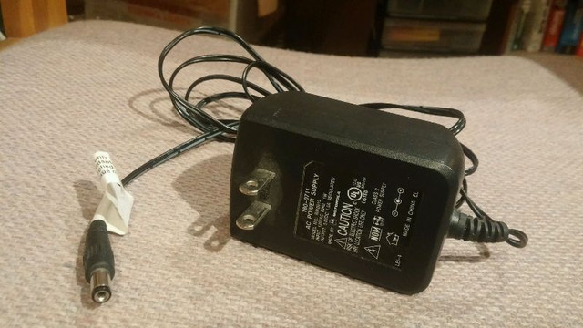 Motorola R410510 AC Adapter 5.0VDC 1.0A - Palm 180-0711 in General Electronics in City of Toronto