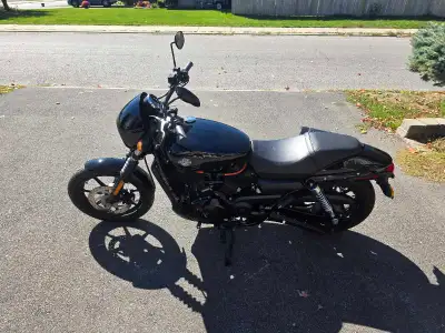 2015 Harley Davidson Street 500 Only 3000 kms , lady driven , 2nd owner. Comes with new tires , fres...