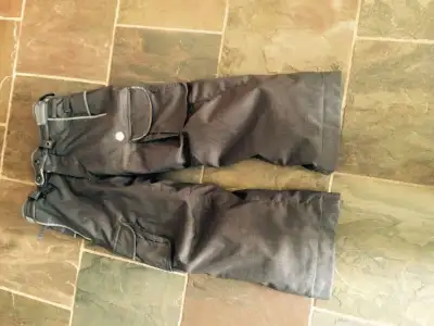 686 SMARTY girls Whitney cargo youth snowboard pant- size S(8), View more
