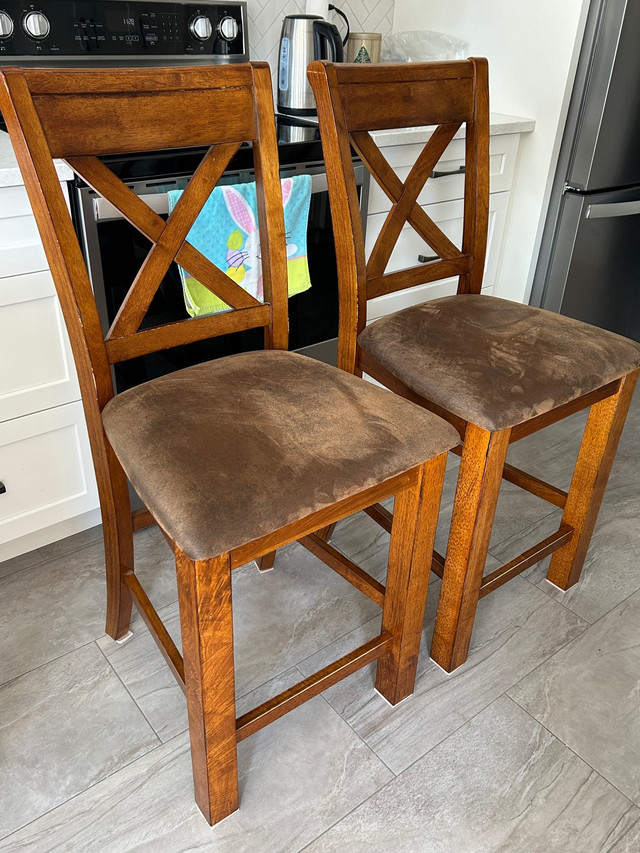 Counter Height Chairs in Other in Kitchener / Waterloo