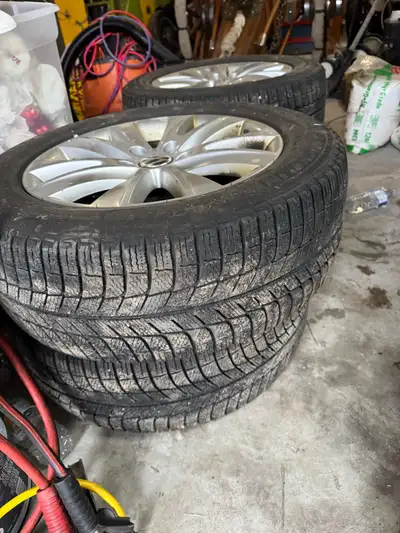Used winter tires in great condition off a 2017 Volkswagen Tiguan 235/55/R17