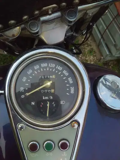 1998 Kawasaki Vulcan vn1500 bagger custom paint 26715kms lost keys needs some TLC asking $2500obo se...