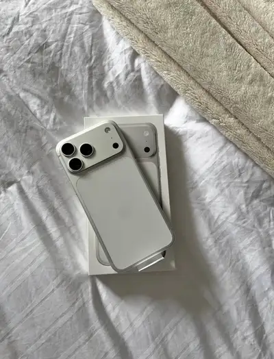 iPhone 17 Pro Max 256 Gb, View more
