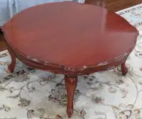 Round Coffee Table with decorative legs design [Cherry Wood]