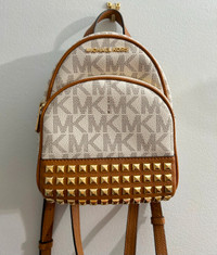 Micheal Kors Backpack size small