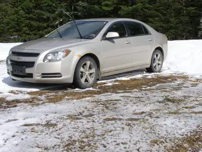 Send e -mail and will forward car fax 2.4 litre engine / Tinted glass / Tilt wheel / AM - FM radio /...
