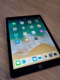 Apple iPad Air (2nd Gen) + Wifi 16G