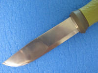 MORA 2000 FIXED BLADE KNIFE (Dwight-Muskoka)