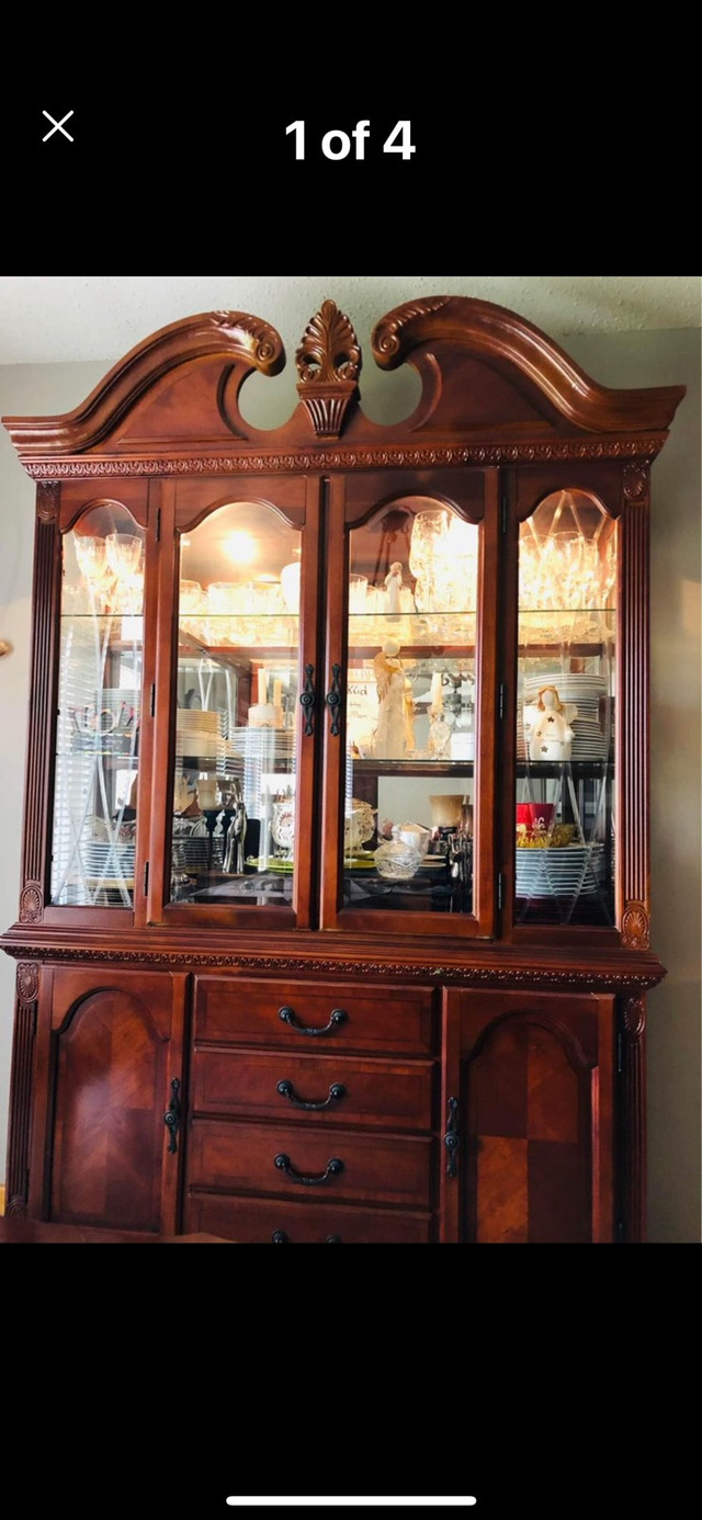 China Cabinet & Hutch in Kitchen & Dining Wares in Timmins - Image 2