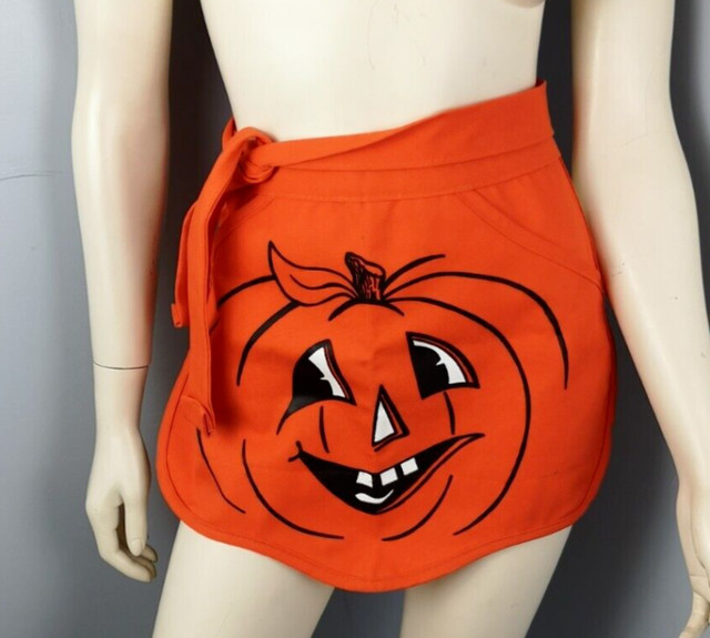 Cute Halloween Jack o lantern Pumpkin Apron in Holiday, Event & Seasonal in Moncton