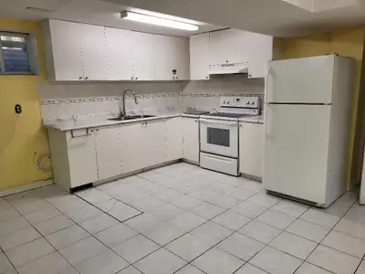 Spacious 3 Bedroom Legal Basement Apartment in Brampton, ON
