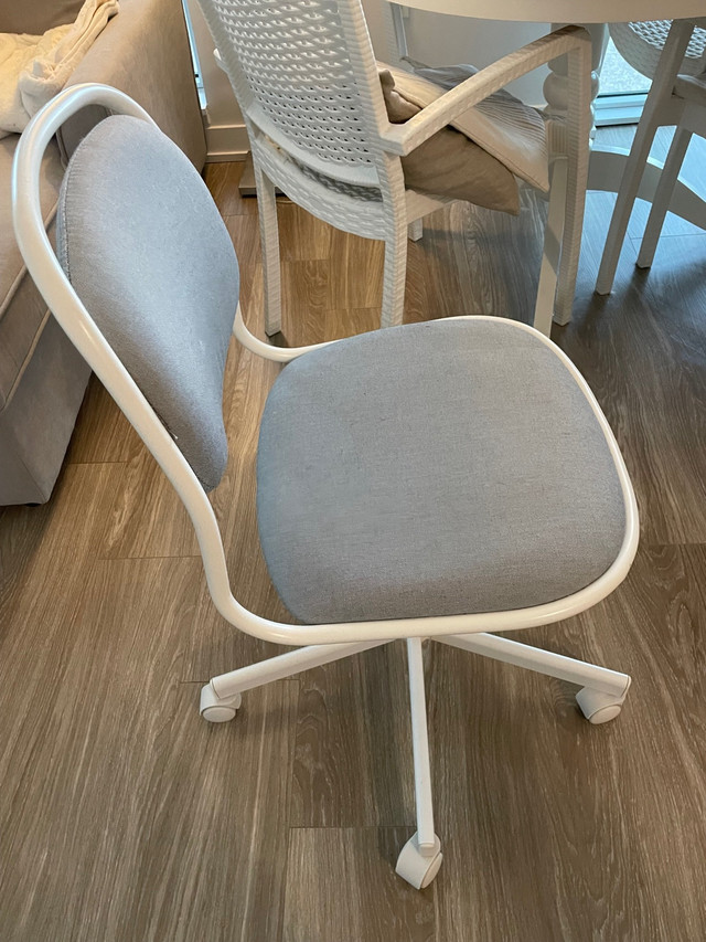 Almost New IKEA ÖRFJÄLL Chair - Near Square One in Chairs & Recliners in Mississauga / Peel Region - Image 2