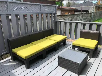 Newly Renovated Airbnb 4b2b House with parking - Weekly/Monthly, View more