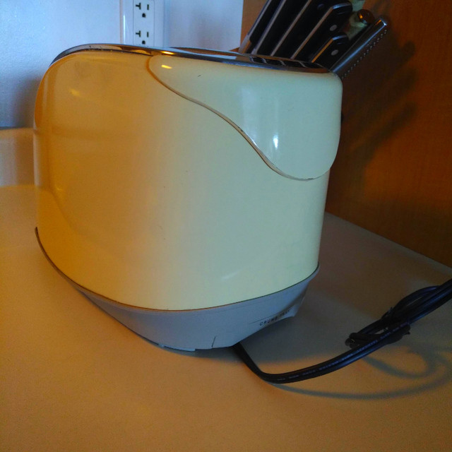 Morphy Richards Designer Toaster in Toasters & Toaster Ovens in City of Toronto - Image 3