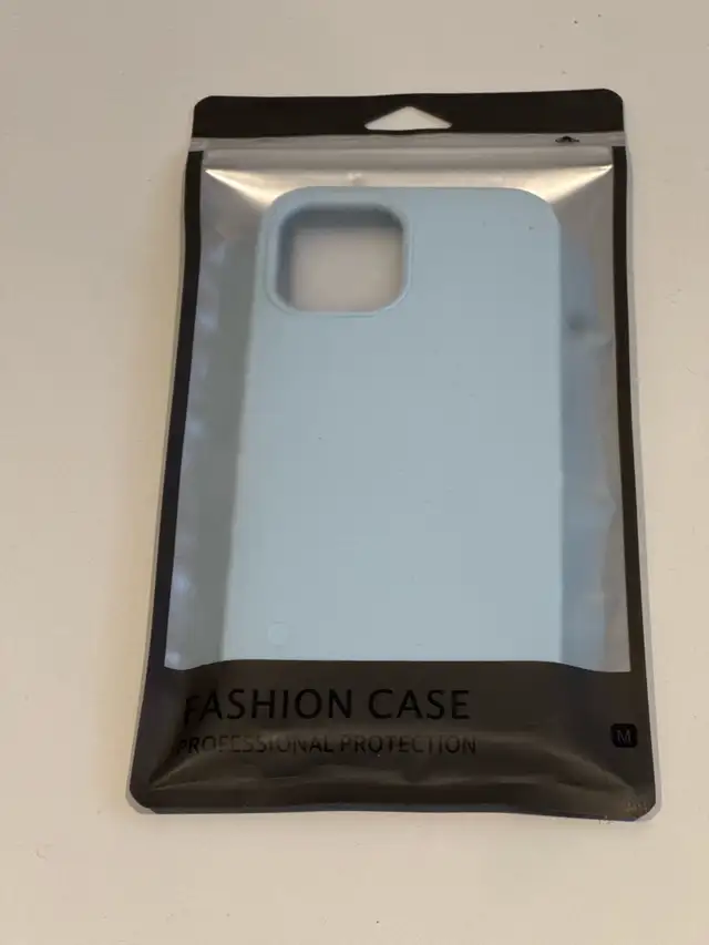 iPhone 16 pro max case powder blue in Cell Phone Accessories in Oakville / Halton Region - Image 2