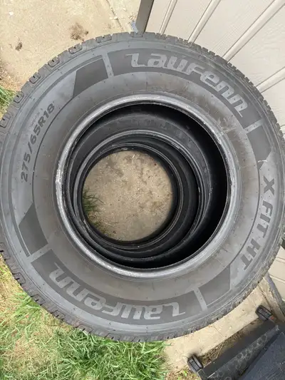 Lawfeen tires 275/65/R18 Full tread barely used.