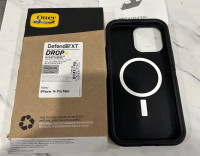 OtterBox iPhone 14 Pro Max Defender Series XT Case - BLACK - New