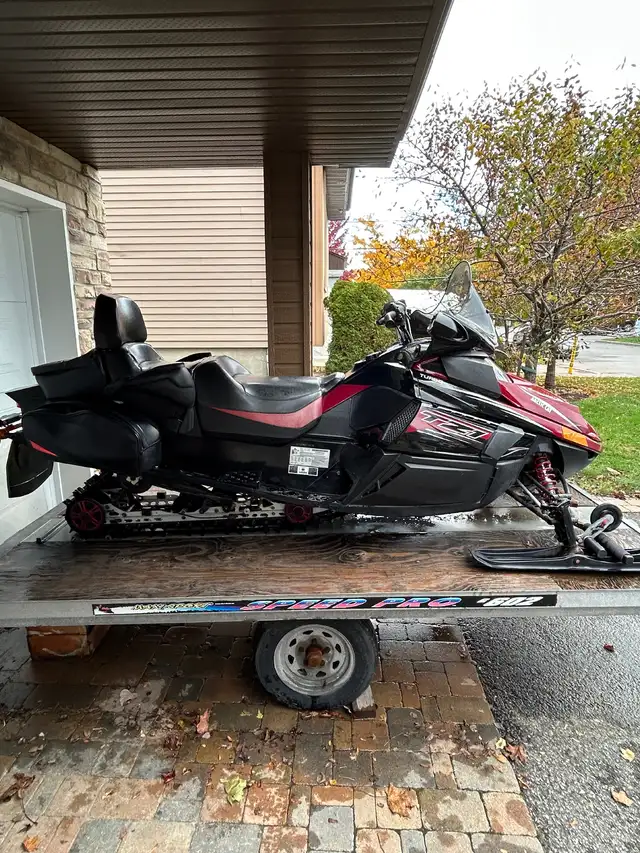 Motoneige Arctic Cat TZ1 2012 in Snowmobiles in Laval / North Shore - Image 4