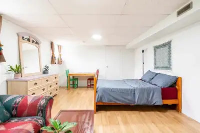 Spacious Bright Fully Furnished Room Near Finch